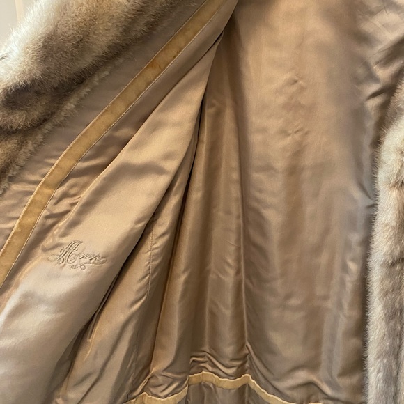Vintage mink coat. 1940s. Buttons. Perfect condition. - Picture 2 of 3